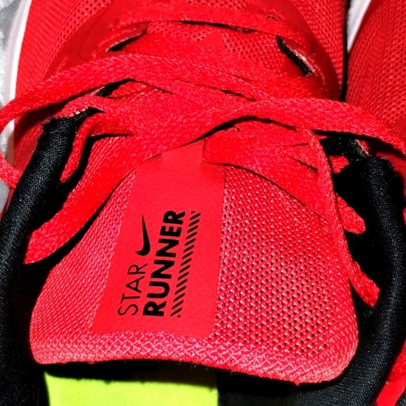 Nike Big Boys Star Runner 2  Sneakers (Size 7Y - Red/Black-AQ3542-600)-EXCELLENT - Picture 7 of 7
